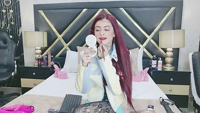 AntonellaEscudero online show from 04/06/26, 08:21