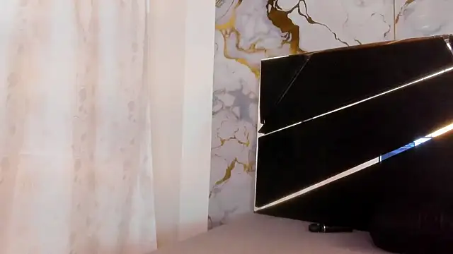 Snapshot of Couple_In_Heat chatting on 02/27/26, 07:36 Couple In Heat online show from 02/27/26, 07:36