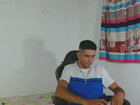 Snapshot of _Grasshopper chatting on 02/18/26, 09:22 Grasshopper online show from 02/18/26, 09:22