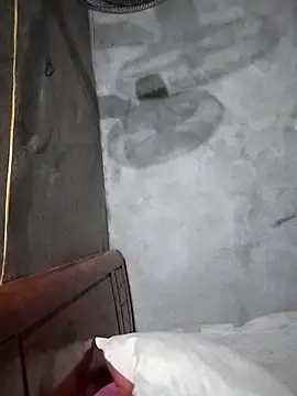 Snapshot of Baby_flower_1 chatting on 02/19/26, 01:51 Baby flower 1 online show from 02/19/26, 01:51