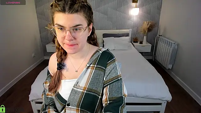 Snapshot of zoe_j0y chatting on 02/27/26, 09:31 zoe j0y online show from 02/27/26, 09:31