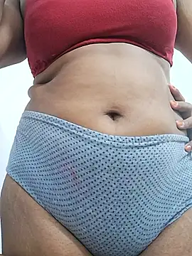 Queen Saara online show from 03/26/26, 06:19