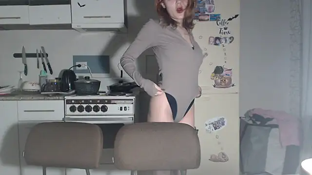 SolarAdrienne online show from 03/10/26, 09:42