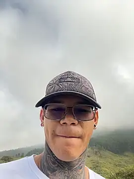 Snapshot of Maxtor_ chatting on 02/23/26, 01:19 Maxtor online show from 02/23/26, 01:19