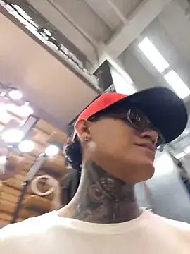 Snapshot of Maxtor_ chatting on 02/28/26, 11:28 Maxtor online show from 02/28/26, 11:28