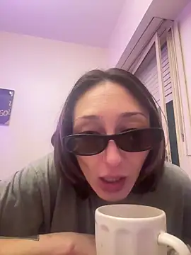 Snapshot of FrutillitaXX chatting on 02/16/26, 06:31 FrutillitaXX online show from 02/16/26, 06:31