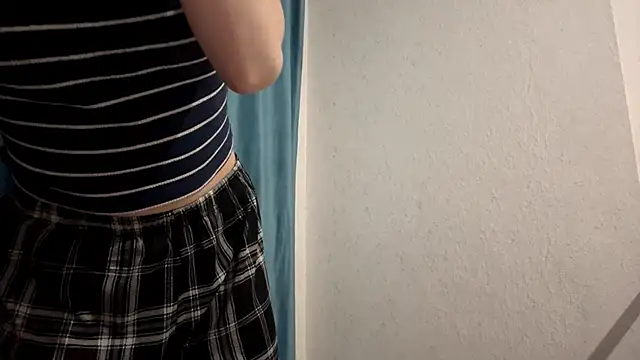 Snapshot of StaticBliss chatting on 02/26/26, 01:15 StaticBliss online show from 02/26/26, 01:15