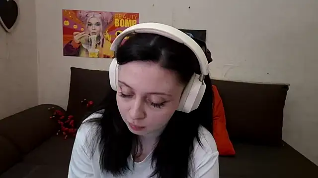 Snapshot of MindyMinty chatting on 02/16/26, 07:37 MindyMinty online show from 02/16/26, 07:37