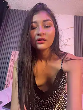 Aylin fire online show from 02/27/26, 06:52