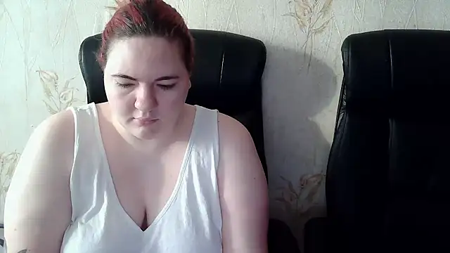 Snapshot of ElviraOreilly chatting on 02/18/26, 06:31 ElviraOreilly online show from 02/18/26, 06:31