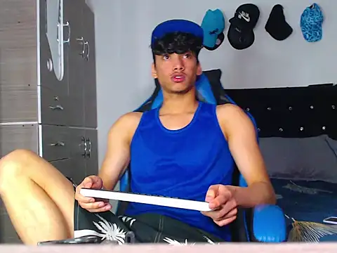 Lyam Russo online show from 03/05/26, 07:10