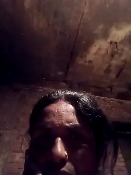 Snapshot of Hot_re83 chatting on 02/19/26, 06:15 Hot re83 online show from 02/19/26, 06:15