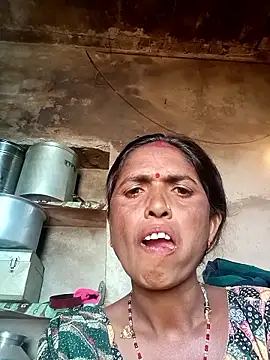 Snapshot of Hot_re83 chatting on 02/25/26, 07:40 Hot re83 online show from 02/25/26, 07:40