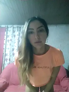 Snapshot of Larinhacat chatting on 02/22/26, 10:30 Larinhacat online show from 02/22/26, 10:30