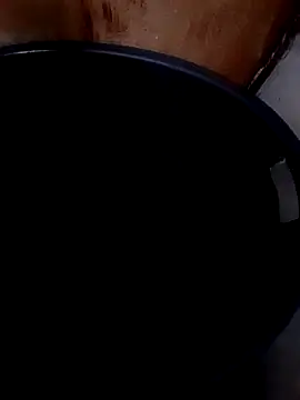 Snapshot of iwantolderwmn chatting on 02/23/26, 05:16 iwantolderwmn online show from 02/23/26, 05:16