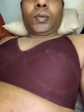 Snapshot of Amina___trans__sexy chatting on 03/02/26, 08:21 Amina trans sexy online show from 03/02/26, 08:21