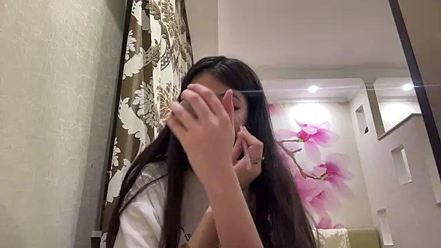 Snapshot of MaeRaads chatting on 03/02/26, 06:48 MaeRaads online show from 03/02/26, 06:48