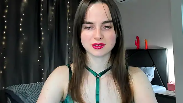 megann fox2 online show from 03/22/26, 05:05