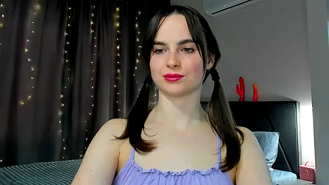 megann fox2 online show from 04/07/26, 01:11