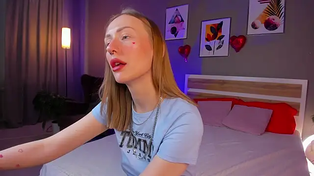 Snapshot of A_Alise chatting on 02/24/26, 11:19 A Alise online show from 02/24/26, 11:19