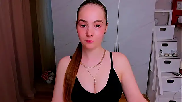 Snapshot of Maddy_Wood_ chatting on 04/27/26, 10:13 Maddy Wood online show from 04/27/26, 10:13