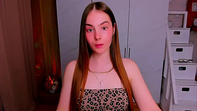 Snapshot of Maddy_Wood_ chatting on 04/28/26, 04:34 Maddy Wood online show from 04/28/26, 04:34