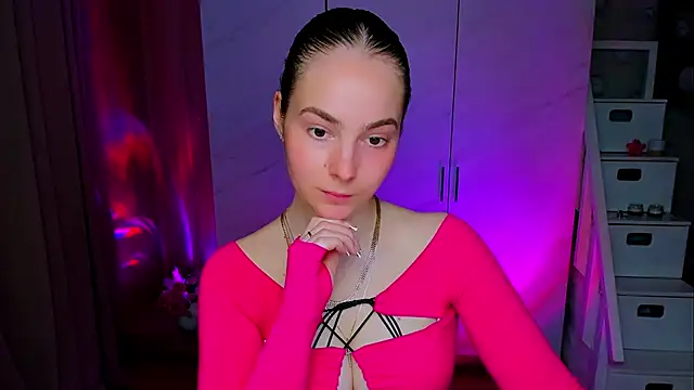 Snapshot of Maddy_Wood_ chatting on 05/11/26, 02:45 Maddy Wood online show from 05/11/26, 02:45