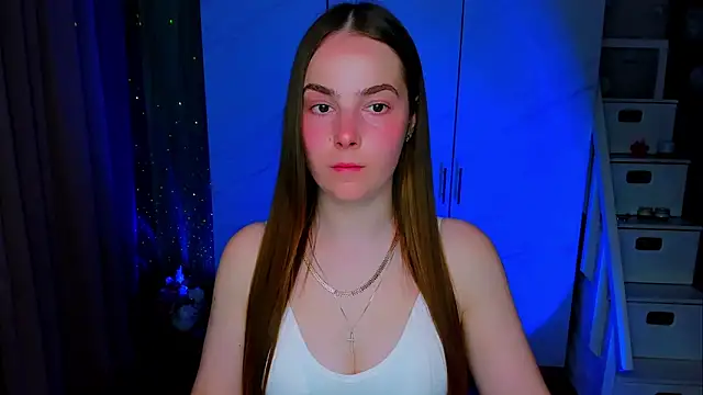 Snapshot of Maddy_Wood_ chatting on 05/20/26, 05:08 Maddy Wood online show from 05/20/26, 05:08