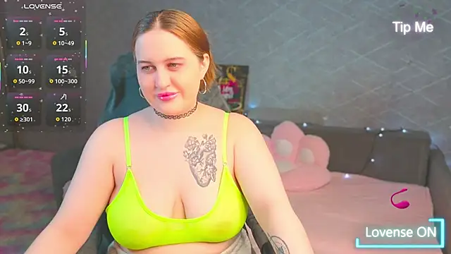 Snapshot of Polly_Tingle chatting on 02/25/26, 06:01 Polly Tingle online show from 02/25/26, 06:01