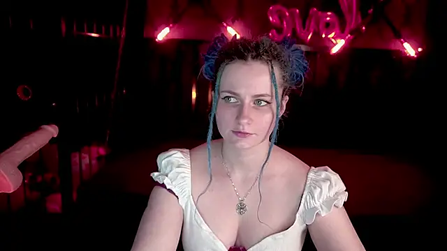 Snapshot of AlisaGracee chatting on 02/19/26, 02:02 AlisaGracee online show from 02/19/26, 02:02