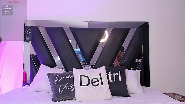 Mia Iron online show from 03/21/26, 01:37