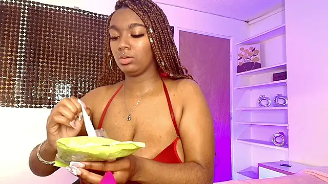 AmiraNast  online show from 04/15/26, 04:58