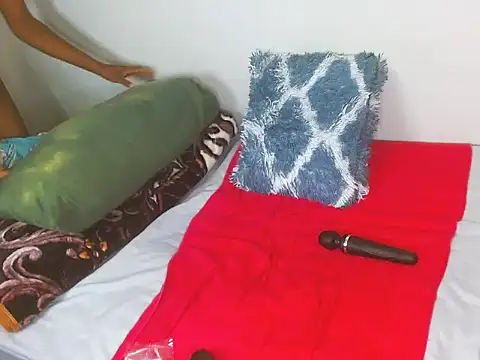 ChocoSlenderXXX online show from 04/05/26, 05:10