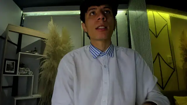 Angel St1 online show from 05/13/26, 02:58