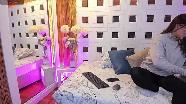 aleessiia online show from 03/04/26, 12:55