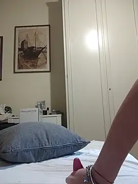JustSeduce online show from 05/27/26, 02:25