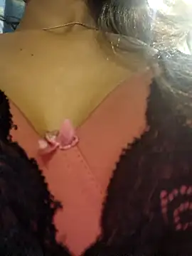 Rani1993 online show from 04/13/26, 06:35