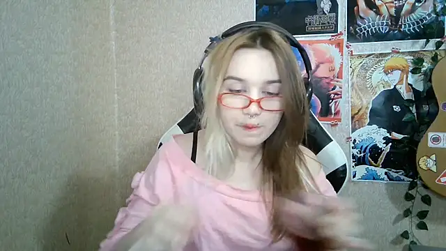 MilaTyan online show from 04/03/26, 05:11