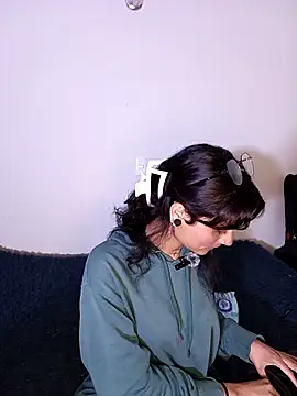 Lili  Clan online show from 03/04/26, 11:00