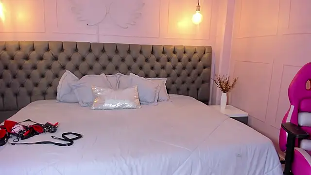 hillary bigbutt online show from 02/25/26, 11:36