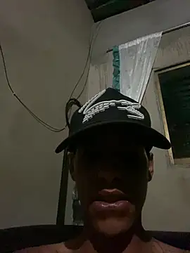 Snapshot of Alee_2005 chatting on 03/01/26, 08:49 Alee 2005 online show from 03/01/26, 08:49