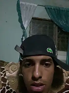 Alee 2005 online show from 04/21/26, 05:47