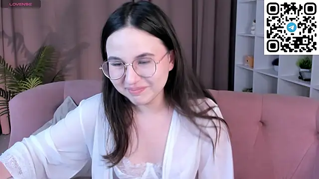 leylamirage online show from 07/01/26, 12:51
