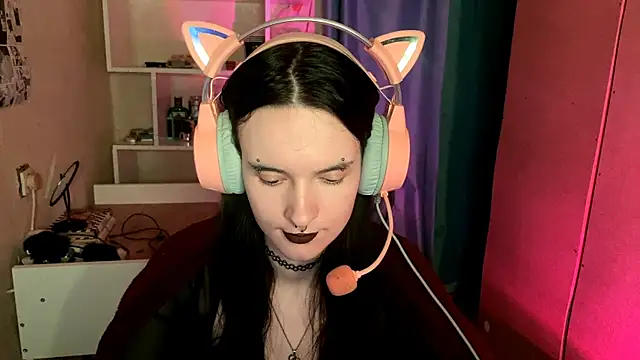 MabelDefina online show from 05/25/26, 05:02