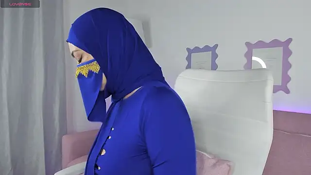 Layla Sahar online show from 02/19/26, 12:34