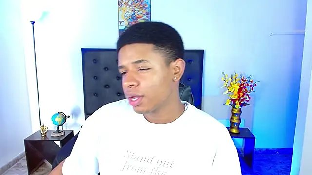 liiam3 online show from 04/14/26, 08:48