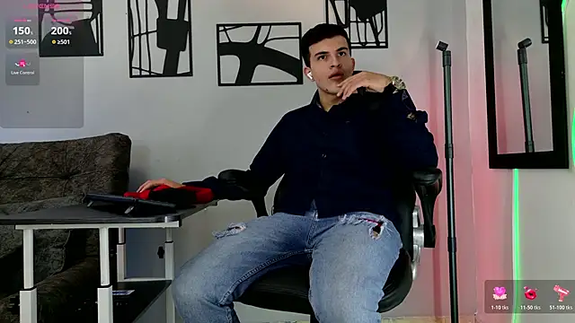 Snapshot of nico_pelusa chatting on 02/22/26, 09:13 nico pelusa online show from 02/22/26, 09:13