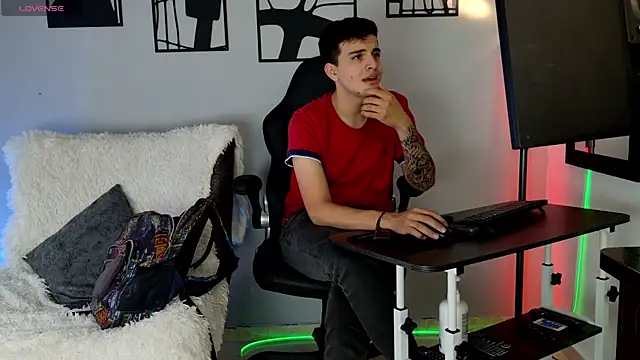 Snapshot of nico_pelusa chatting on 02/27/26, 09:48 nico pelusa online show from 02/27/26, 09:48