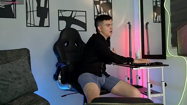 nico pelusa online show from 03/27/26, 10:59