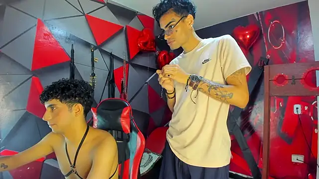 Snapshot of Gay_Red_Room chatting on 02/17/26, 03:58 Gay Red Room online show from 02/17/26, 03:58